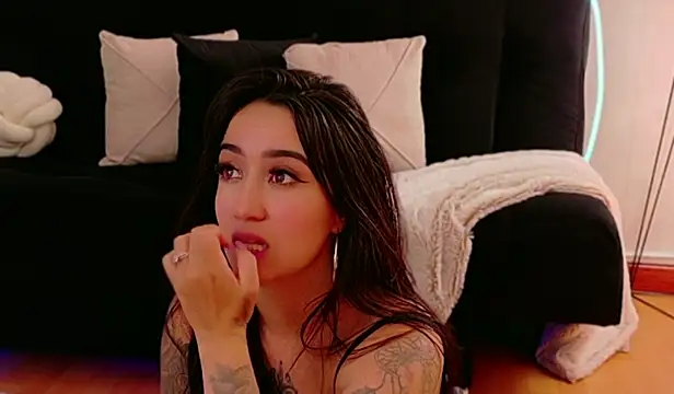 Czat XXX na żywo – EmmyEvans1