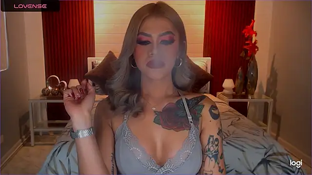 StellaStrong30: онлайн-секс-чат