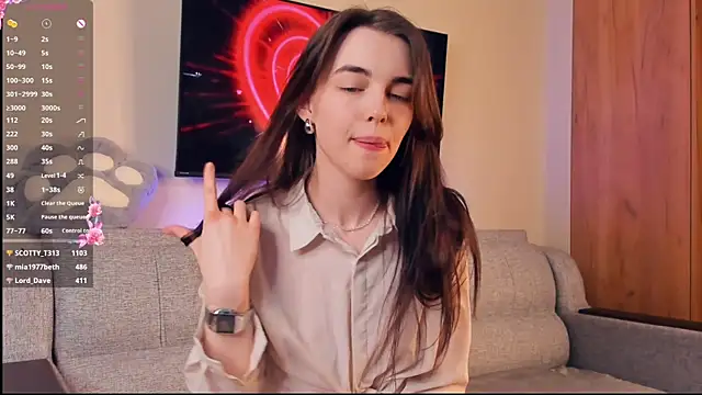 Chat +18 de MirnaTellado ao vivo