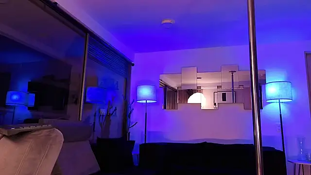 mandi4pole_ Live XXX Chat