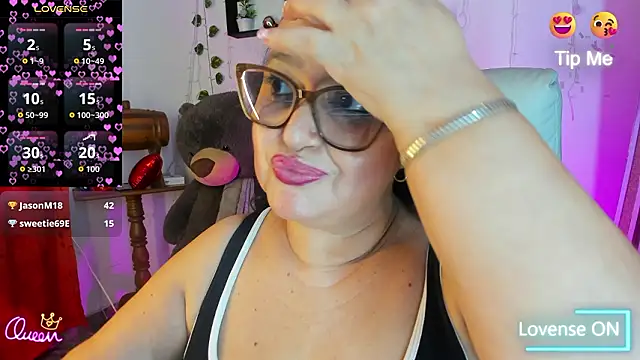 Gia_Nahomiのウェブカメラショー