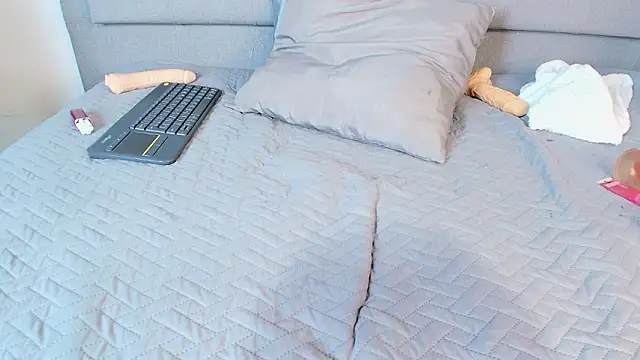 saray_reesee's Live XXX Chat