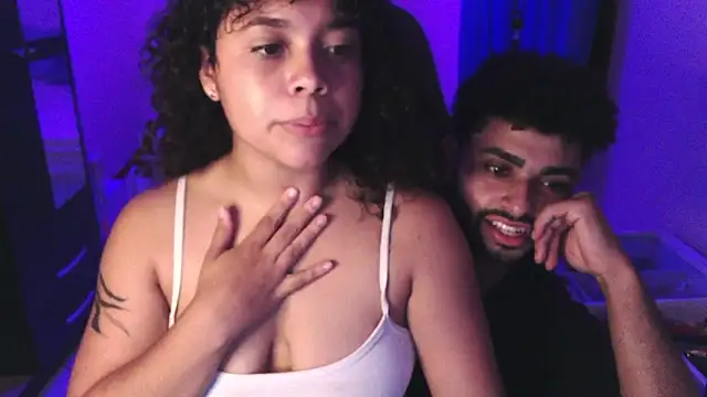 sweetamy326 Adlı Modelin Canlı XXX Sohbeti