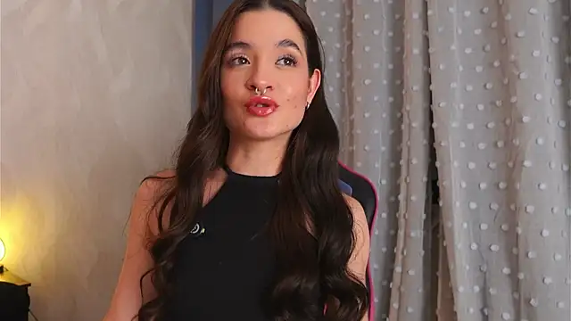 LucyDeLuca 라이브 XXX 채팅