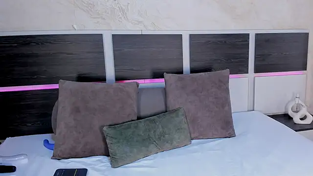 Natalia_Cruzz Adlı Modelin Canlı XXX Sohbeti