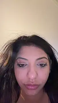 Viviennn3 webkamerás műsora