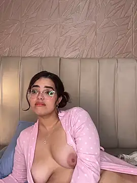 Czat XXX na żywo – hannahst_