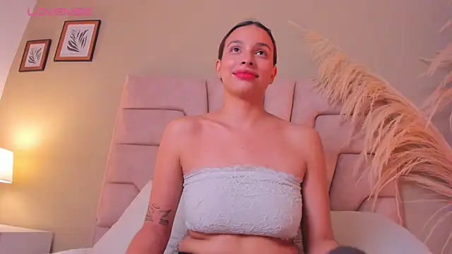 Chat XXX en directo de nova_silk