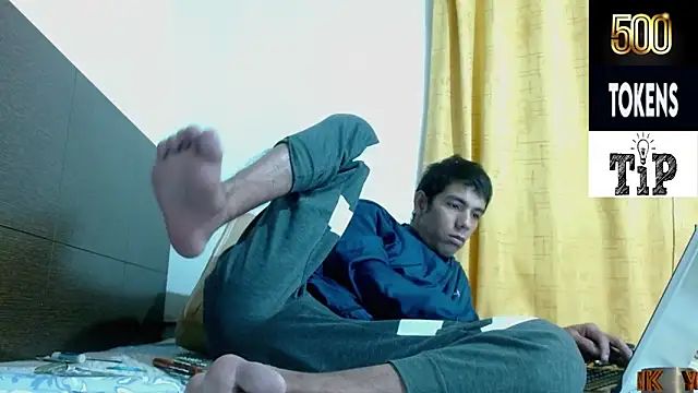 JohanyLatino élő XXX-chatje