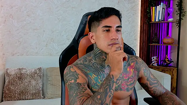 AdanReilly Live XXX-chat