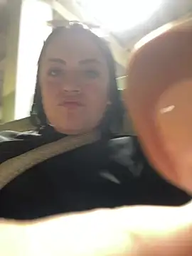 Chat XXX en directo de Lesly_10-