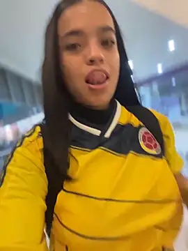 Czat XXX na żywo – JuanitaMore01