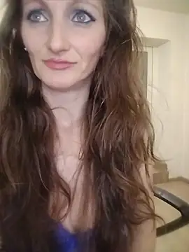 Živý XXX chat CrazyMaya39