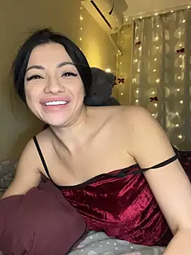 Chat XXX ao vivo de Layana_Ro