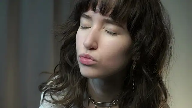 دردشة DellaLeck الجنسية المباشرة