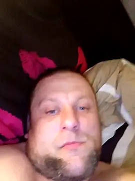 Wrwhat84 élő XXX-chatje