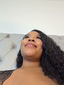 izzybelmonth12 Live XXX-Chat