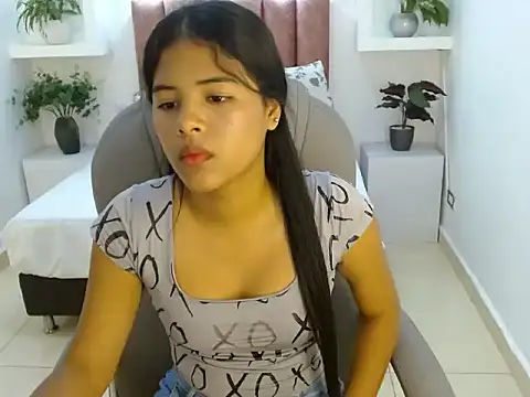 Chat XXX ao vivo de Lunilove__