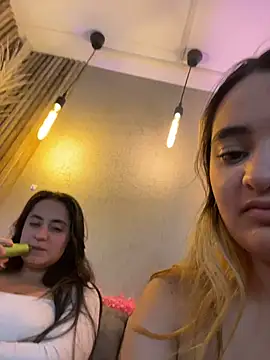 Živý XXX chat Antonella_Julieta