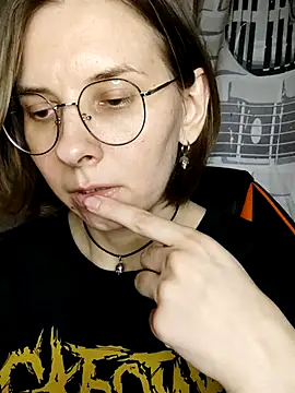 Aashikalaa's Live XXX Chat