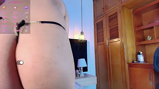 Skyee_angel live XXX chat