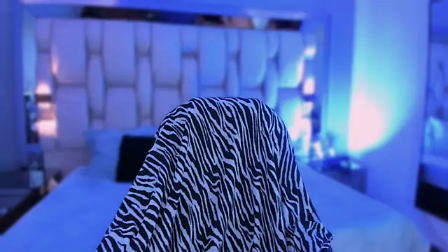 revenmiller_'s Live XXX Chat