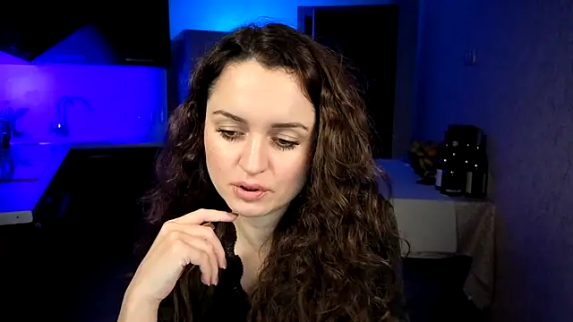 แชท XXX สดของ Cerann1