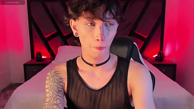 AndyWiilliams: онлайн-секс-чат