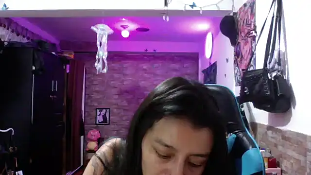 แชท XXX สดของ AngelaQueen_