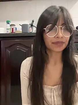 Jade_Zephyra Adlı Modelin Canlı XXX Sohbeti