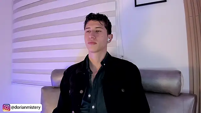 Chatroom XXX en direct de Dorianmistery2322_