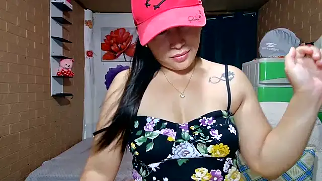 Filipina_Desire Adlı Modelin Canlı XXX Sohbeti