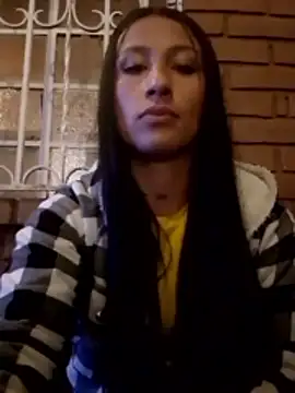 Pokazy przed kamerką – katia_17