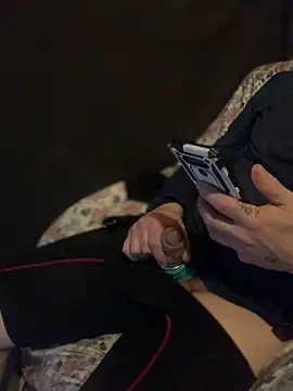 Ldnick69's Live XXX Chat