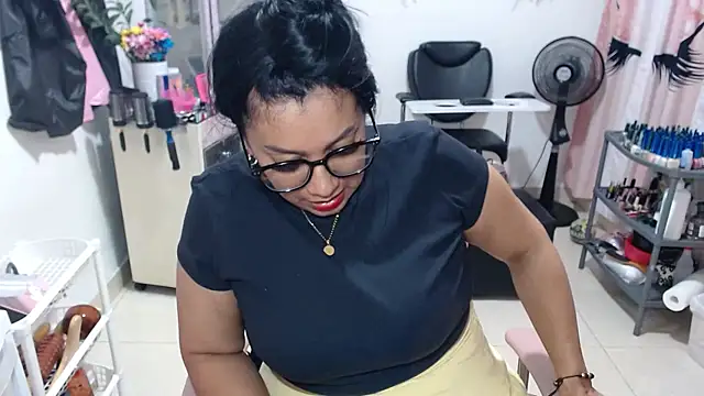 titsbiglovers' Live XXX Chat