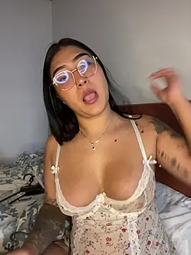 ami_santos Chat XXX live