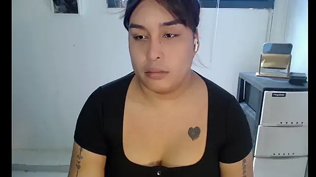 Hardcore_Tgirl Pertunjukan Webcam