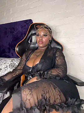 Show de webcam de QUEEN_NOBUHLE_FEMDOM_777