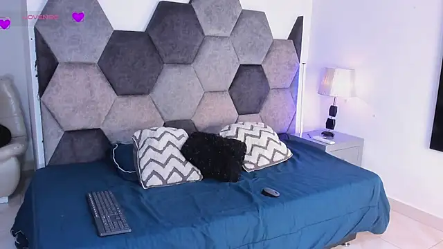 DulceJones Webcam show