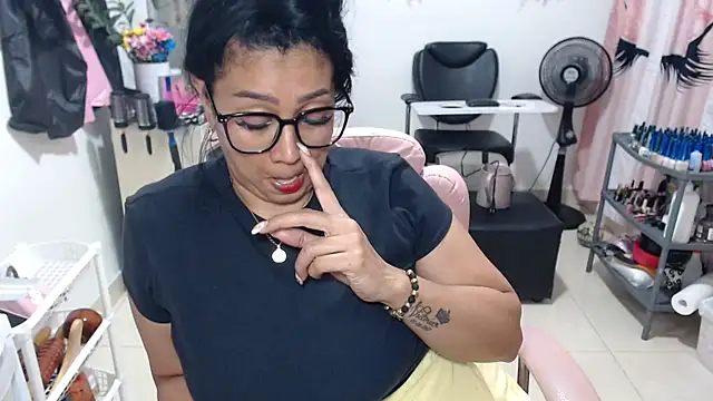 titsbiglovers: онлайн-секс-чат