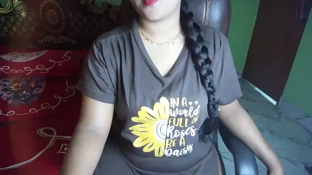 BengaliQueenStar's Live XXX Chat