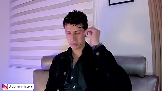 Dorianmistery2322_ Live XXX-Chat
