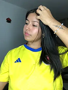 EmmaRossem Adlı Modelin Canlı XXX Sohbeti