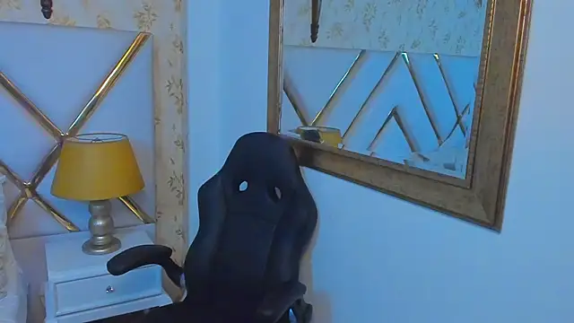 MelodyHanns Chat XXX in diretta