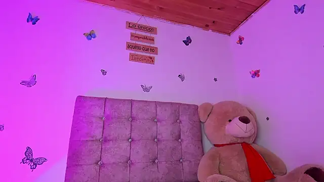 Chat XXX en directo de Lia_Roses3x