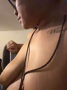 nickytheehawtie Chat XXX live