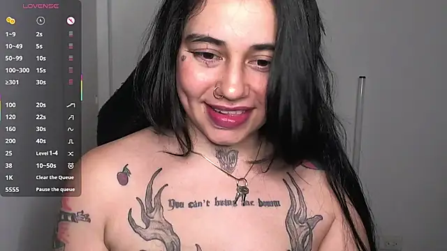 val_bardot Adlı Modelin Canlı XXX Sohbeti