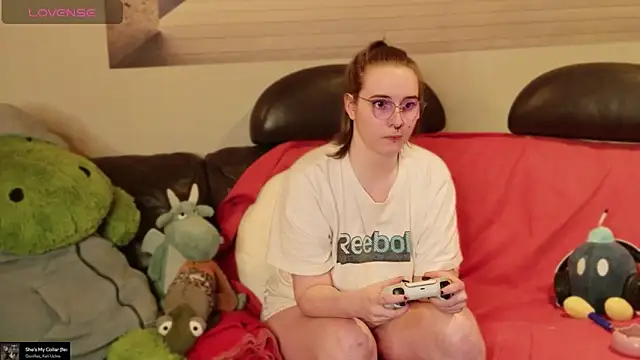 GamerGirl_Eve Adlı Modelin Canlı XXX Sohbeti