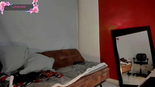 La_Diabla_111_ Live XXX Chat