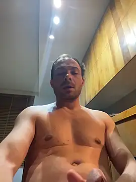 Adventurehotman: онлайн-секс-чат